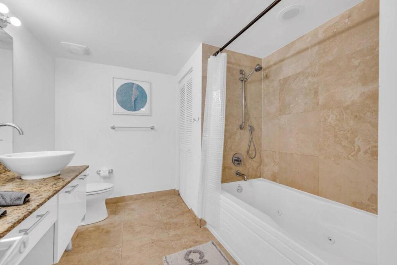 Villa Amazing Loft Style 1 Bed With Water And City Views à Miami Extérieur photo